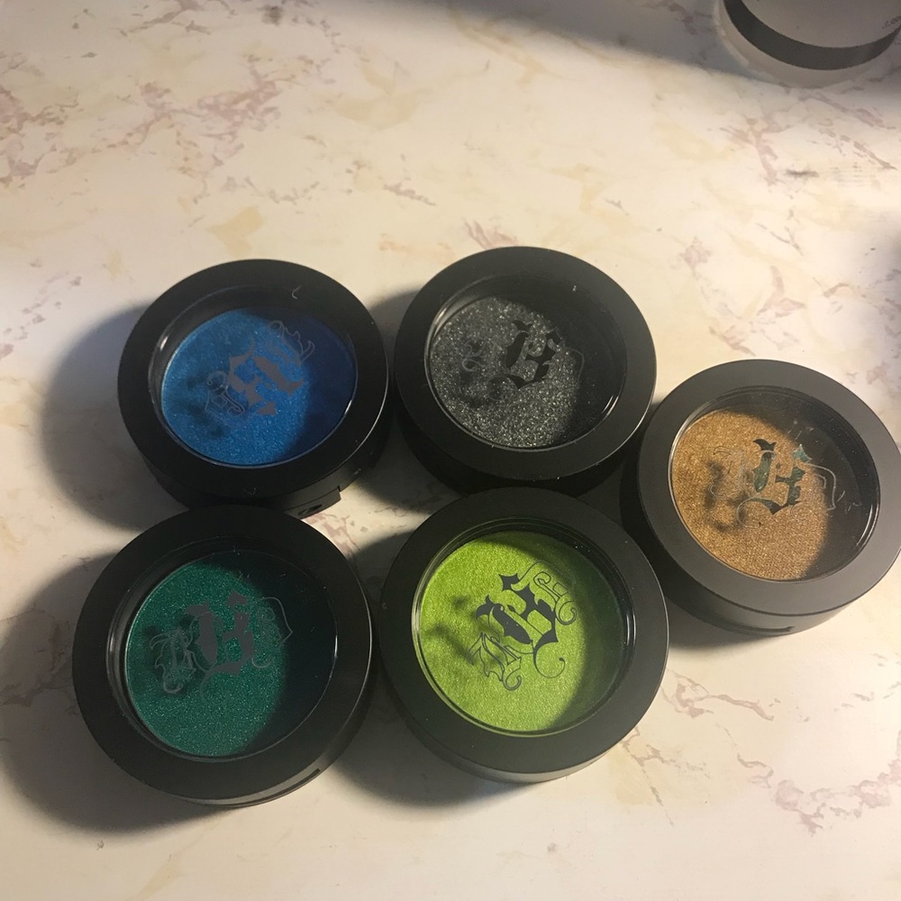 Kay Von D Metal Crush Shadows Singles!